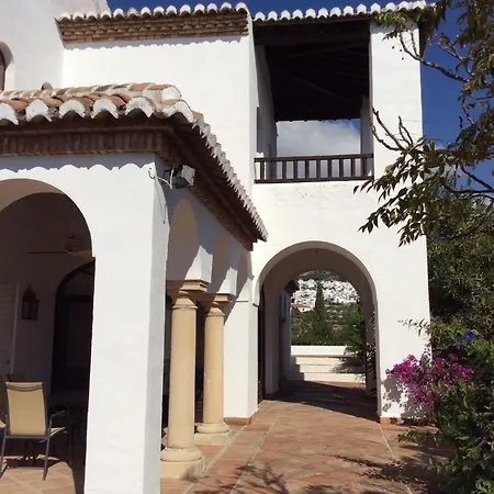 Villa Little Alhambra *